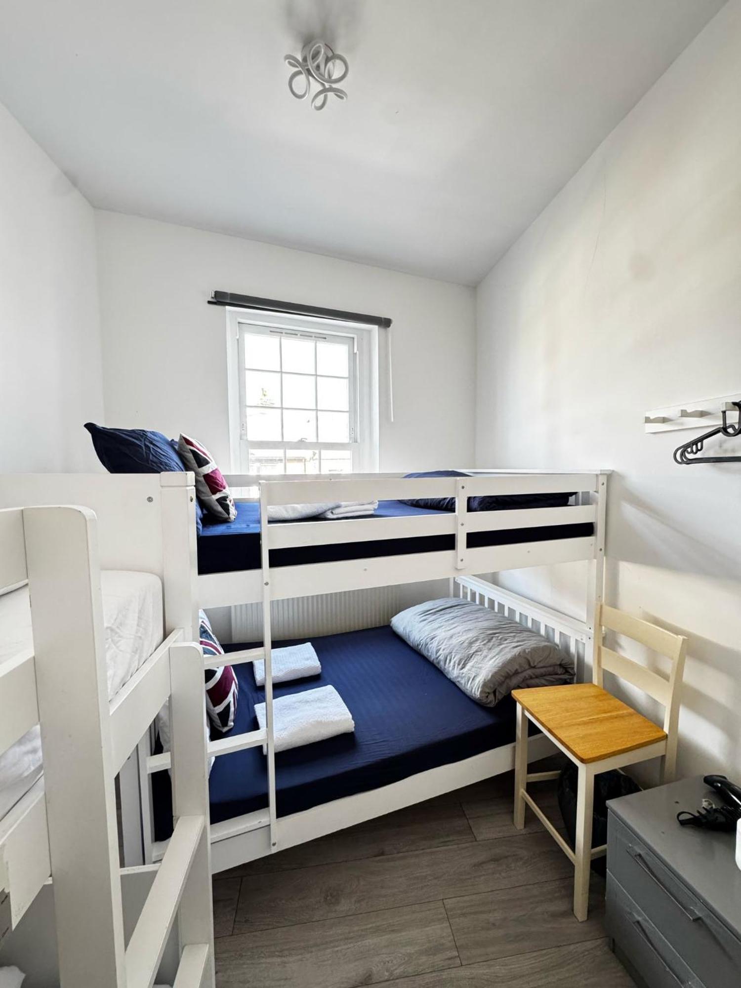 Guest house Willesden London