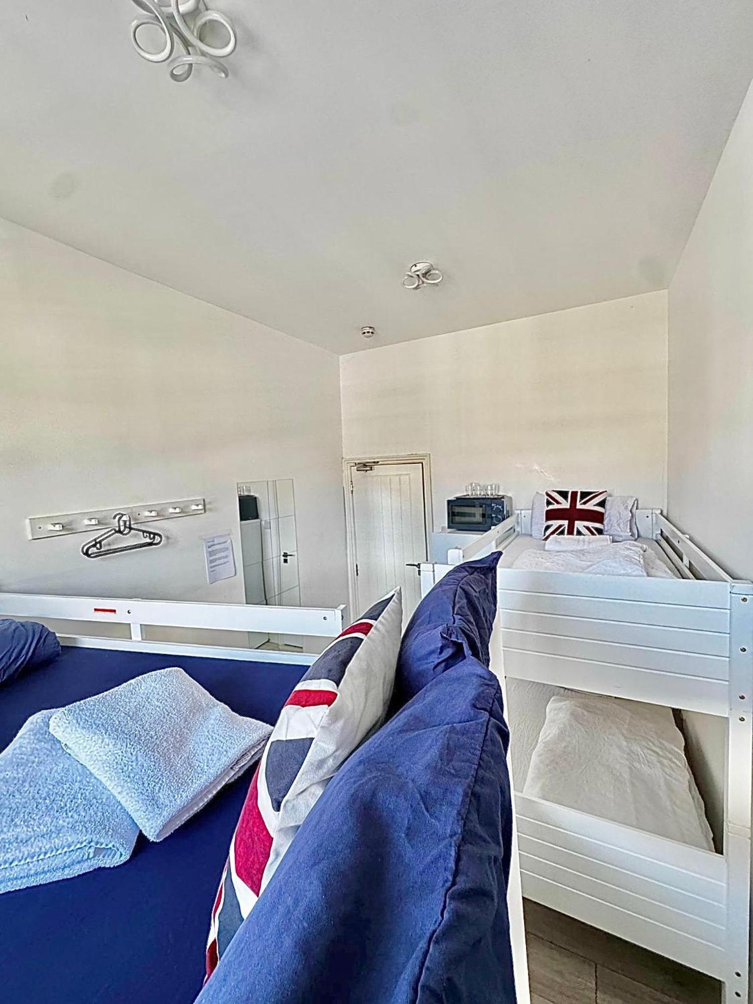 Willesden Guest house *
